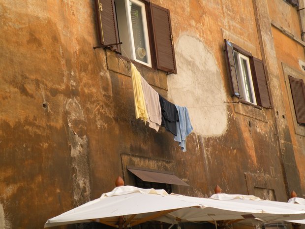  Linge aux fenêtres, Trastevere